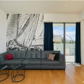 6 Bedroom Seafront Villa with Pool near Slano, Sleeps 12-14